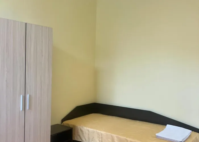 Rayska Yabalka Vandrarhem Varna