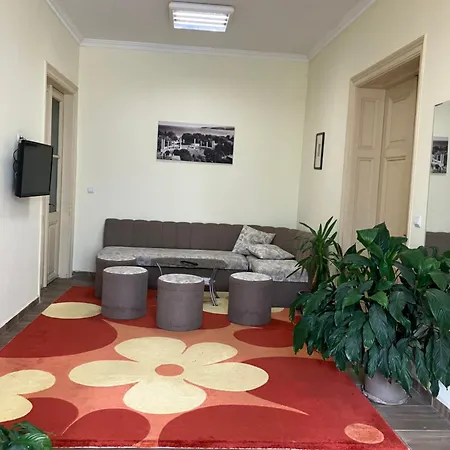 Rayska Yabalka אכסניה *