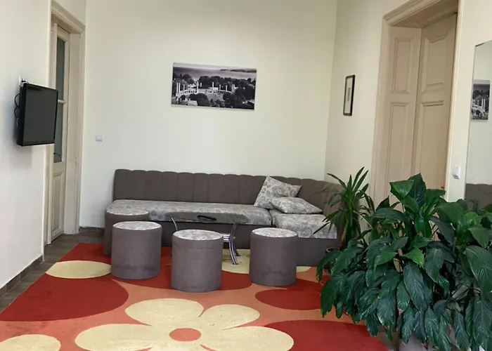 Rayska Yabalka אכסניה *