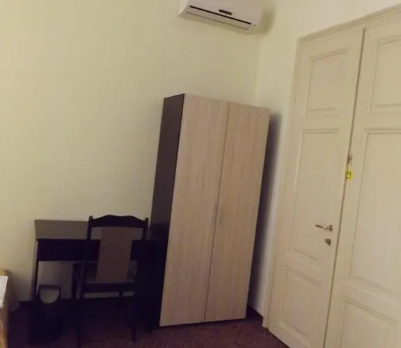 雷斯卡亚巴卡旅馆 旅馆 *